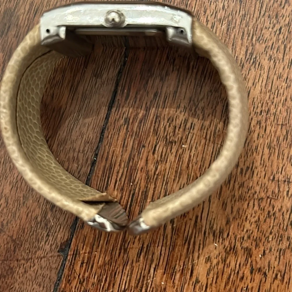Vintage Osirock quartz cuff watch